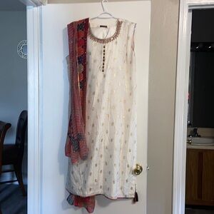 White and gold salwar/kurta